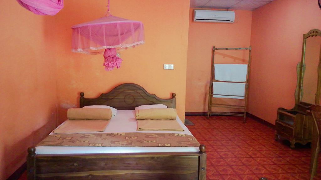Bluesky Guest House Дамбулла Екстер'єр фото